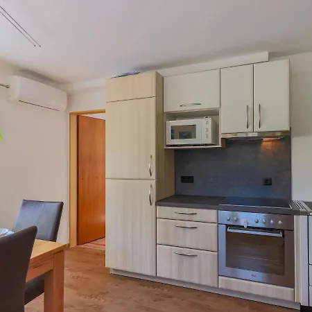 Apartment Verena *